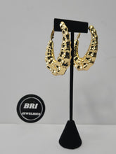 Load image into Gallery viewer, 18K Gold Plated Bold Oval Hoop Earring
