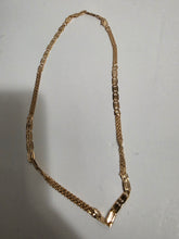 Load image into Gallery viewer, 18K Gold Plated 18" Blade and Carpet Necklace
