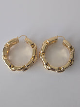 Load image into Gallery viewer, 18K Gold Plated Bold Chain Hoop Earring

