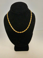 Load image into Gallery viewer, 18K Gold Plated 18" Thick Necklace
