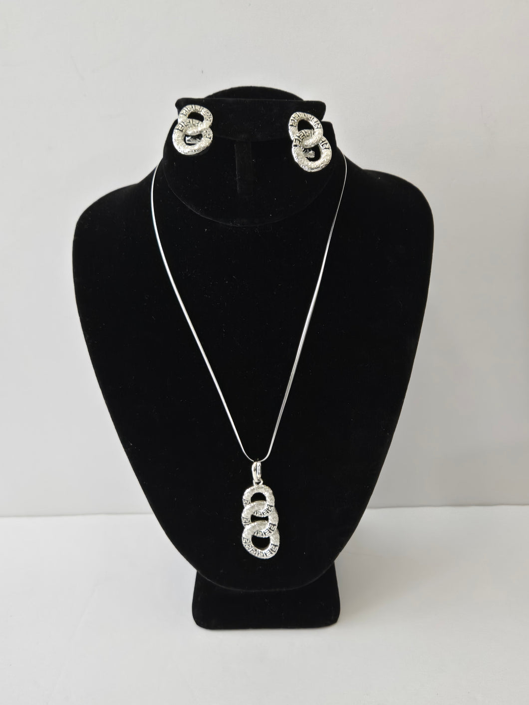 18K Italian White Gold Plated Earring and Pendant Necklace Set