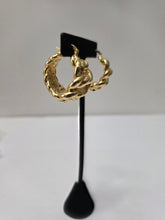 Load image into Gallery viewer, 18K Gold Plated Medium Hoop Earring
