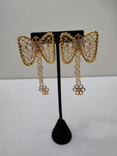 Load image into Gallery viewer, 18K Gold Plated 3 Tone Butterfly Earring
