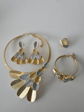 Load image into Gallery viewer, 18K Gold Plated Two Tone 4 in 1 Party Set

