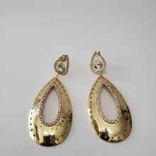 Load image into Gallery viewer, 18K ITALIAN GOLD PLATED DROP/DANGLING EARRINGS
