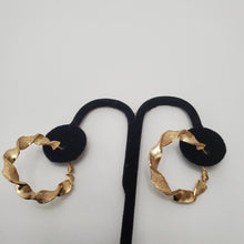 Load image into Gallery viewer, 18K GOLD PLATED TWISTED HOOP EARRINGS
