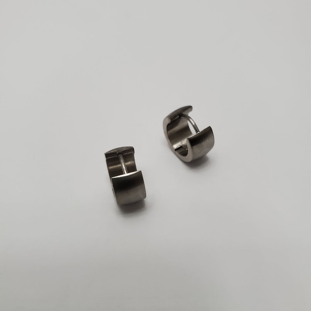 STAINLESS STEEL SLIVER HUGGIE HOOP EARRINGS