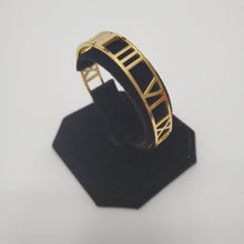 Load image into Gallery viewer, 18K GOLD PLATED STAINLESS STEEL ROMAN NUMERAL BANGLE
