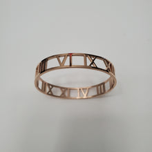 Load image into Gallery viewer, 18K ROSE GOLD PLATED STAINLESS STEEL ROMAN NUMERAL BANGLE
