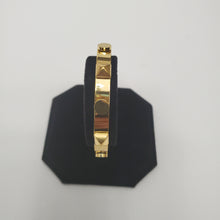 Load image into Gallery viewer, 18K GOLD PLATED STAINLESS STEEL BANGLE
