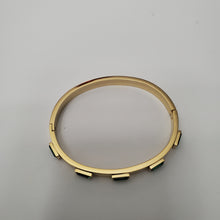 Load image into Gallery viewer, 18K GOLD PLATED STAINLESS STEEL BANGLE WITH GREEN STONE
