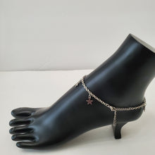 Load image into Gallery viewer, STAINLESS STEEL SLIVER STAR ANKLET
