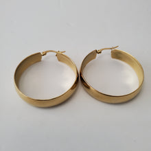 Load image into Gallery viewer, 18K GOLD PLATED STAINLESS STEEL MED HOOP EARRINGS
