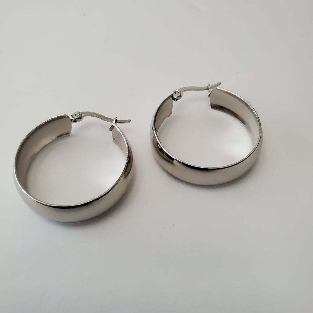 SLIVER STAINLESS STEEL SMALL HOOP EARRINGS