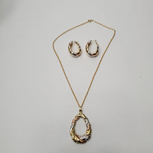 Load image into Gallery viewer, 18K GOLD PLATED 3 TONE EARRING NECKLACE AND PENDANT SET
