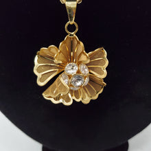 Load image into Gallery viewer, 18K GOLD PLATED FLOWER DESIGN EARRING NECKLACE AND PENDANT SET
