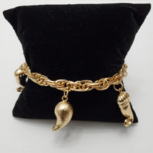 Load image into Gallery viewer, 18K GOLD PLATED BIG CHUNKY BRACELET
