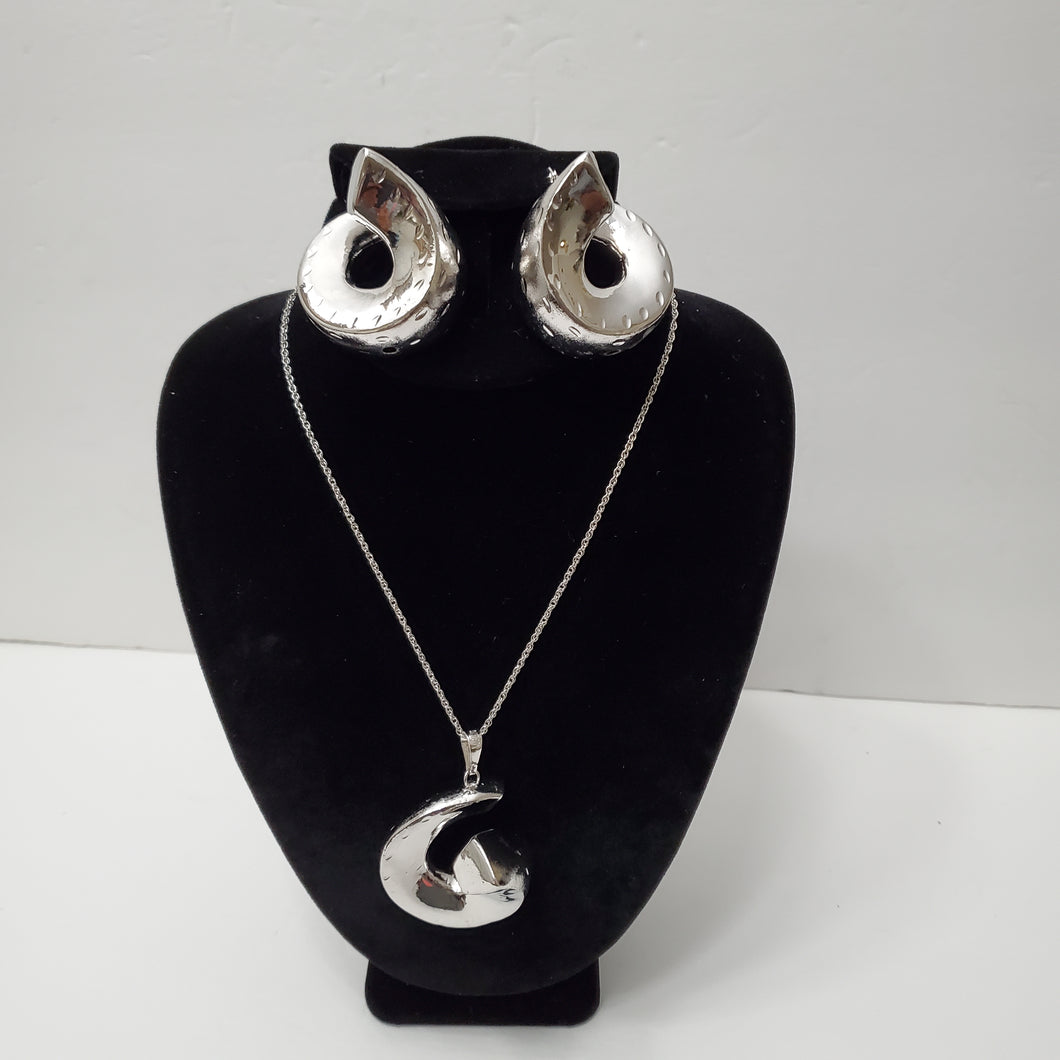 18K ITALIAN WHITE GOLD PLATED HOOP EARRING, NECKLACE AND PENDANT  SET