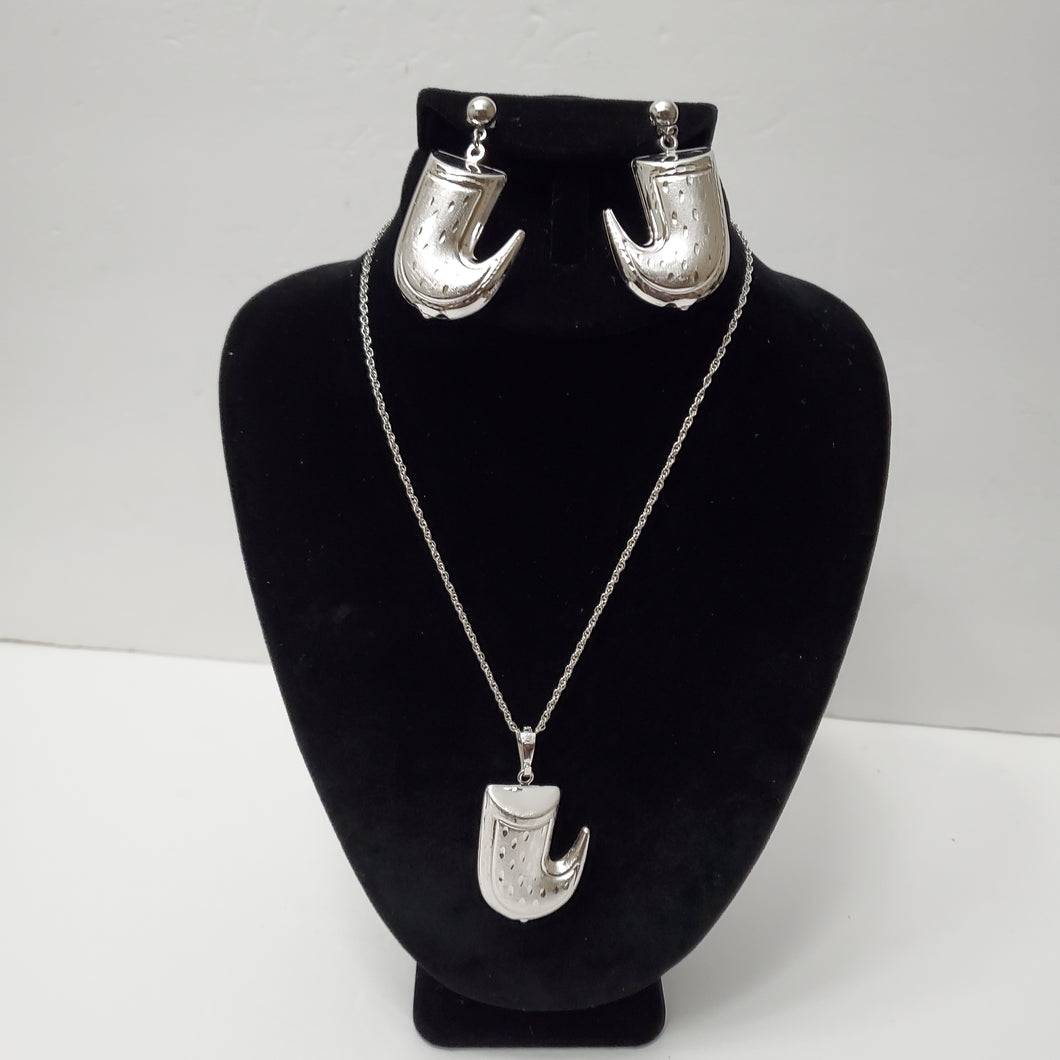 18K ITALIAN WHITE GOLD PLATED DROP EARRING, NECKLACE AND PENDANT  SET