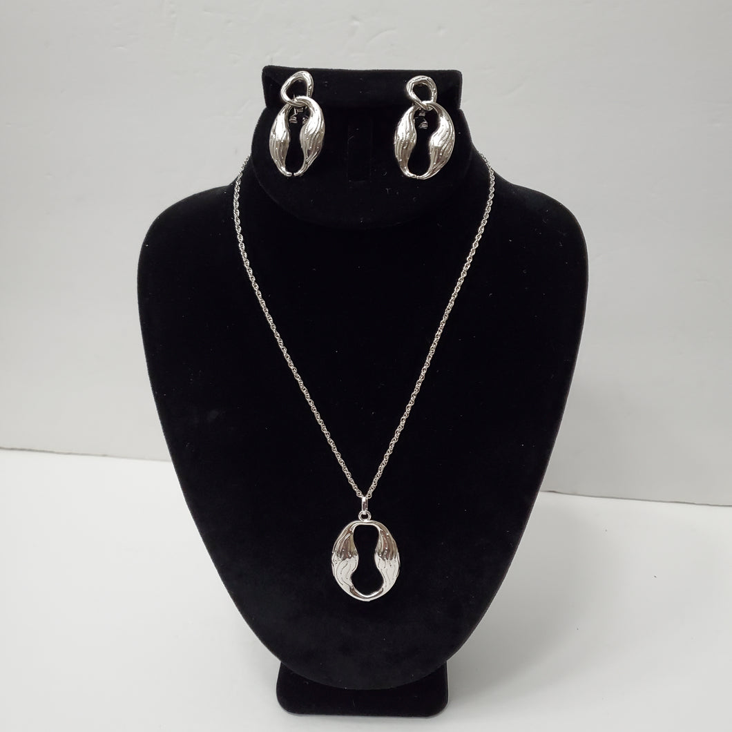 18K ITALIAN WHITE GOLD PLATED DROP EARRING, NECKLACE AND PENDANT  SET