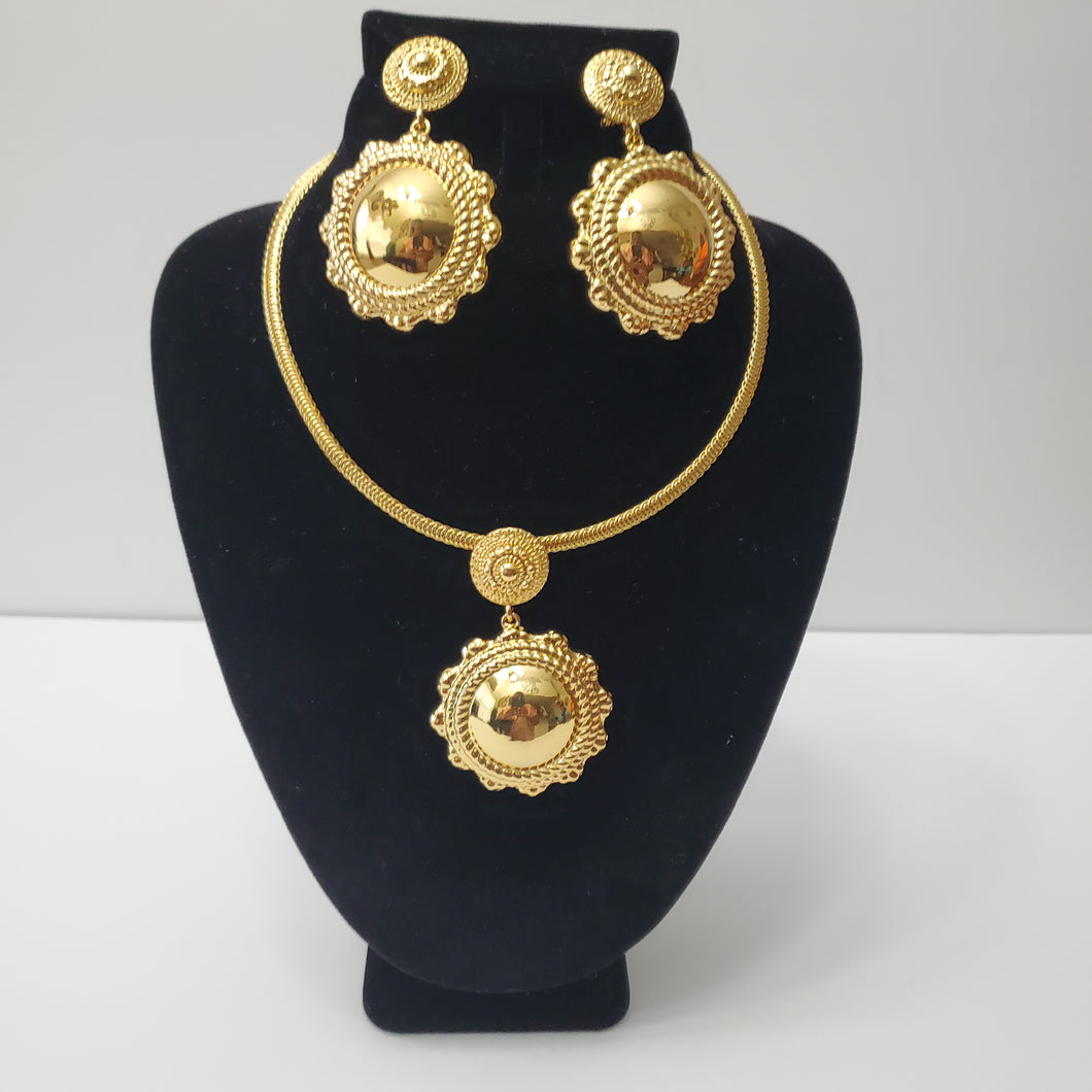 18K GOLD PLATED EARRING , PENDANT & CORD NECKLACE SET