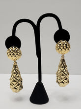 Load image into Gallery viewer, 18K ITALIAN GOLD PLATED CHUNKY DROP EARRINGS
