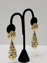 Load image into Gallery viewer, 18K ITALIAN GOLD PLATED CHUNKY DROP EARRINGS
