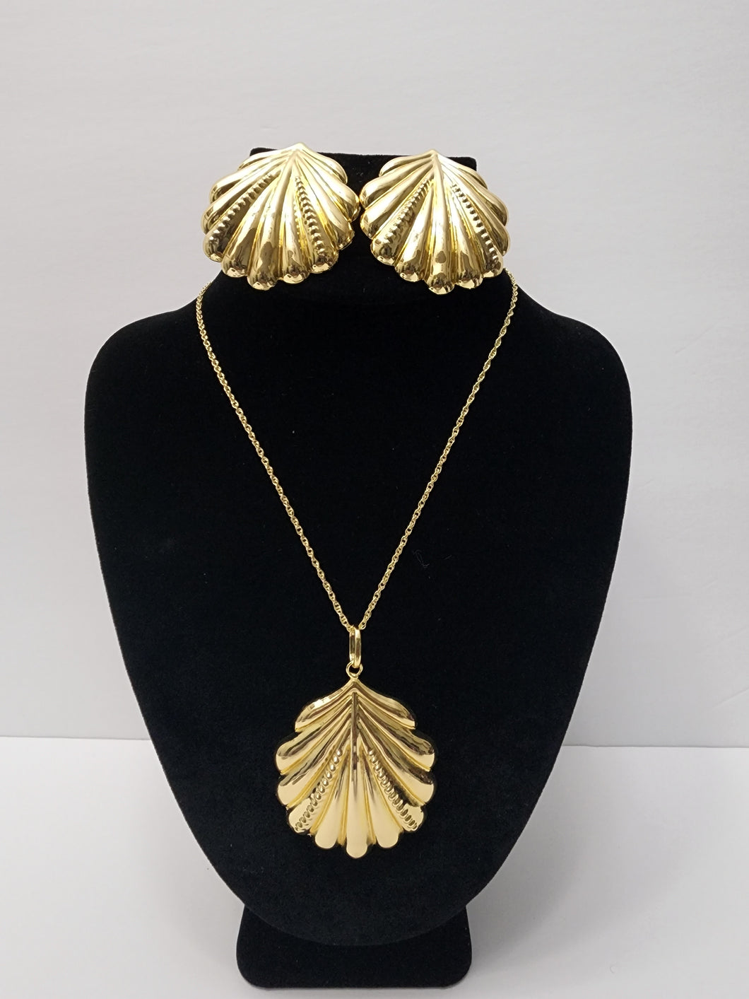 18K BRAZILIAN GOLD PLATED EARRING, PENDANT & NECKLACE SET