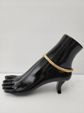 Load image into Gallery viewer, 18K ITALIAN GOLD PLATED THICK CHAIN ANKLET
