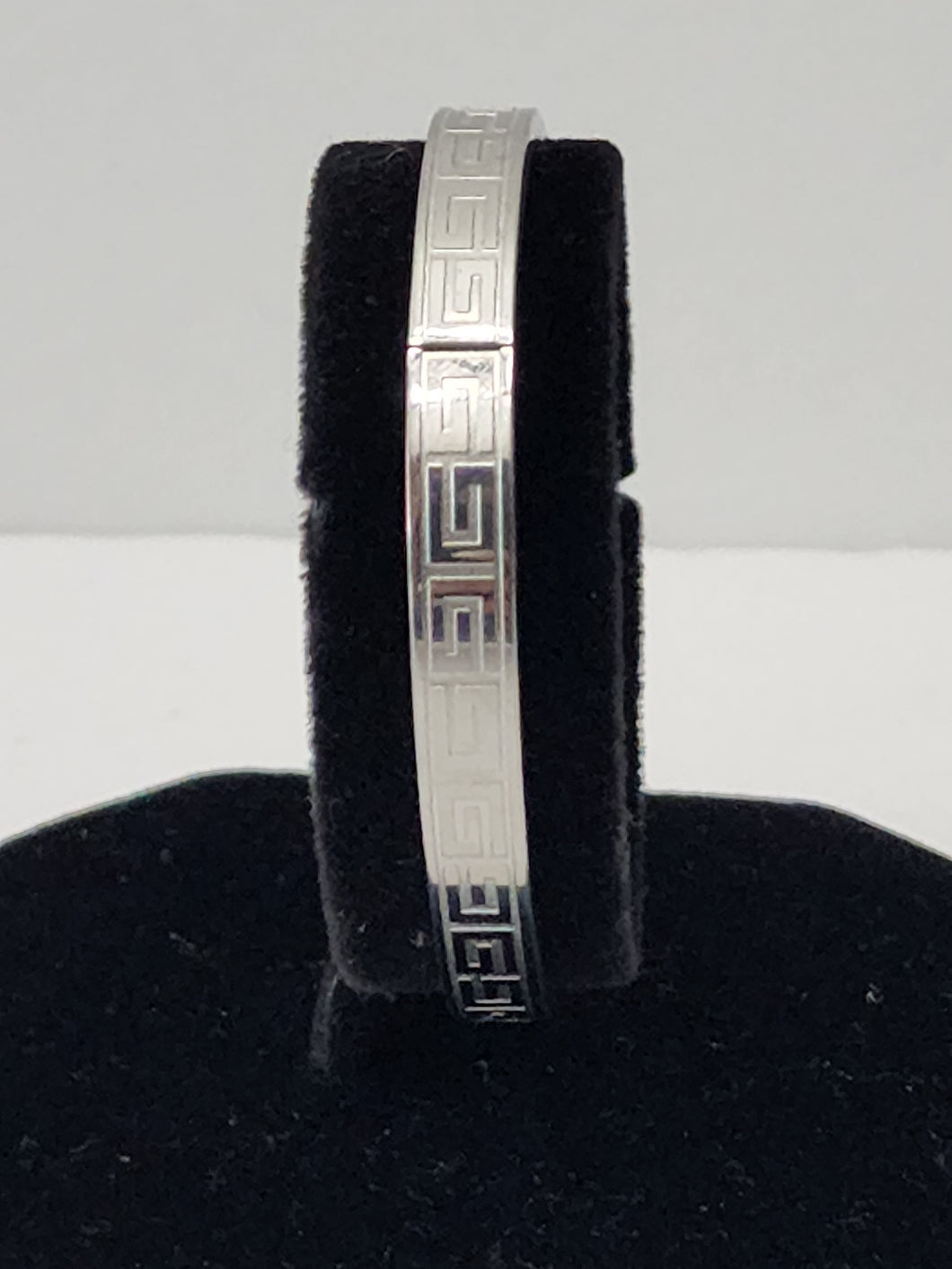 18K ITALIAN WHITE GOLD PLATED BANGLE