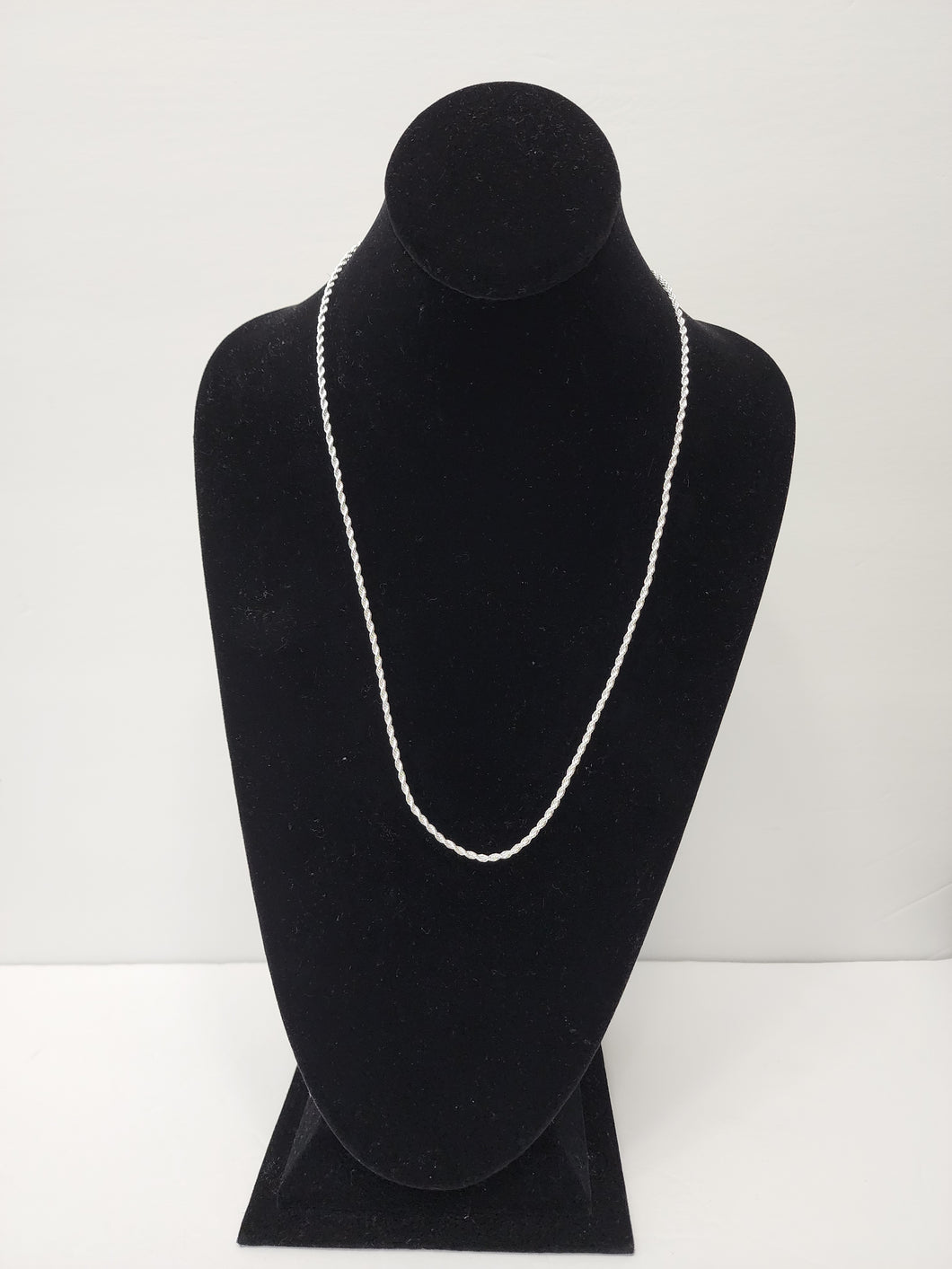 18K ITALIAN WHITE GOLD PLATED TWISTED ROPE NECKLACE