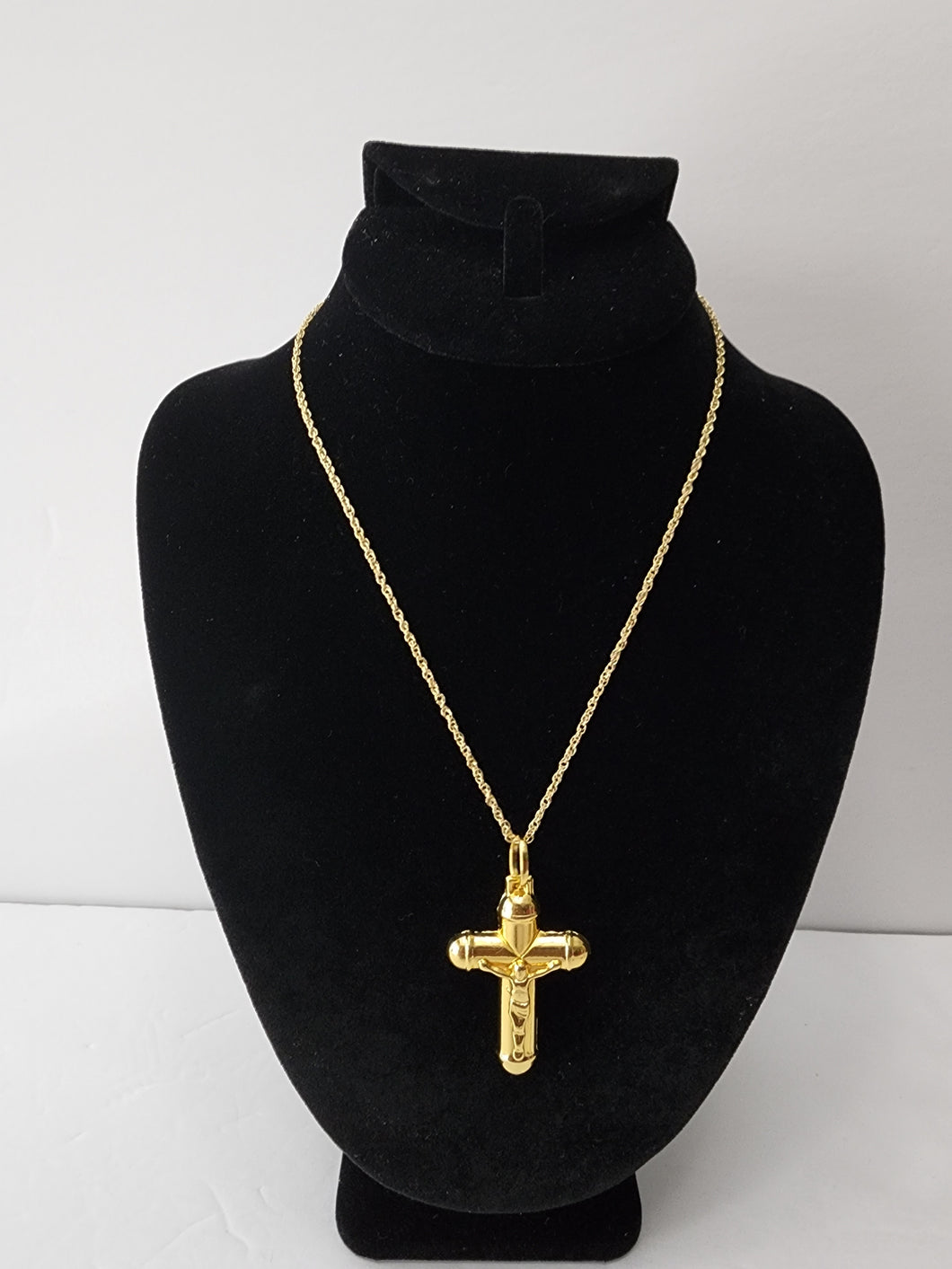 18K Gold Plated Tinny Necklace and Chunky Cross Pendant