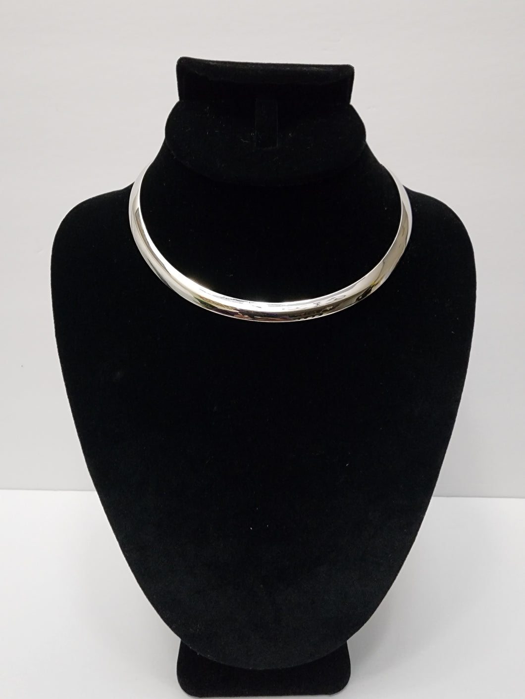 18K WHITE GOLD PLATED BOLD CHOKER CORD NECKLACE