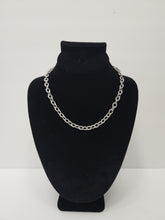 Load image into Gallery viewer, STAINLESS STEEL SLIVER CHOCKER NECKLACE
