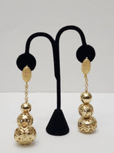 Load image into Gallery viewer, 18K Gold Plated 3 Balls Drop Earring
