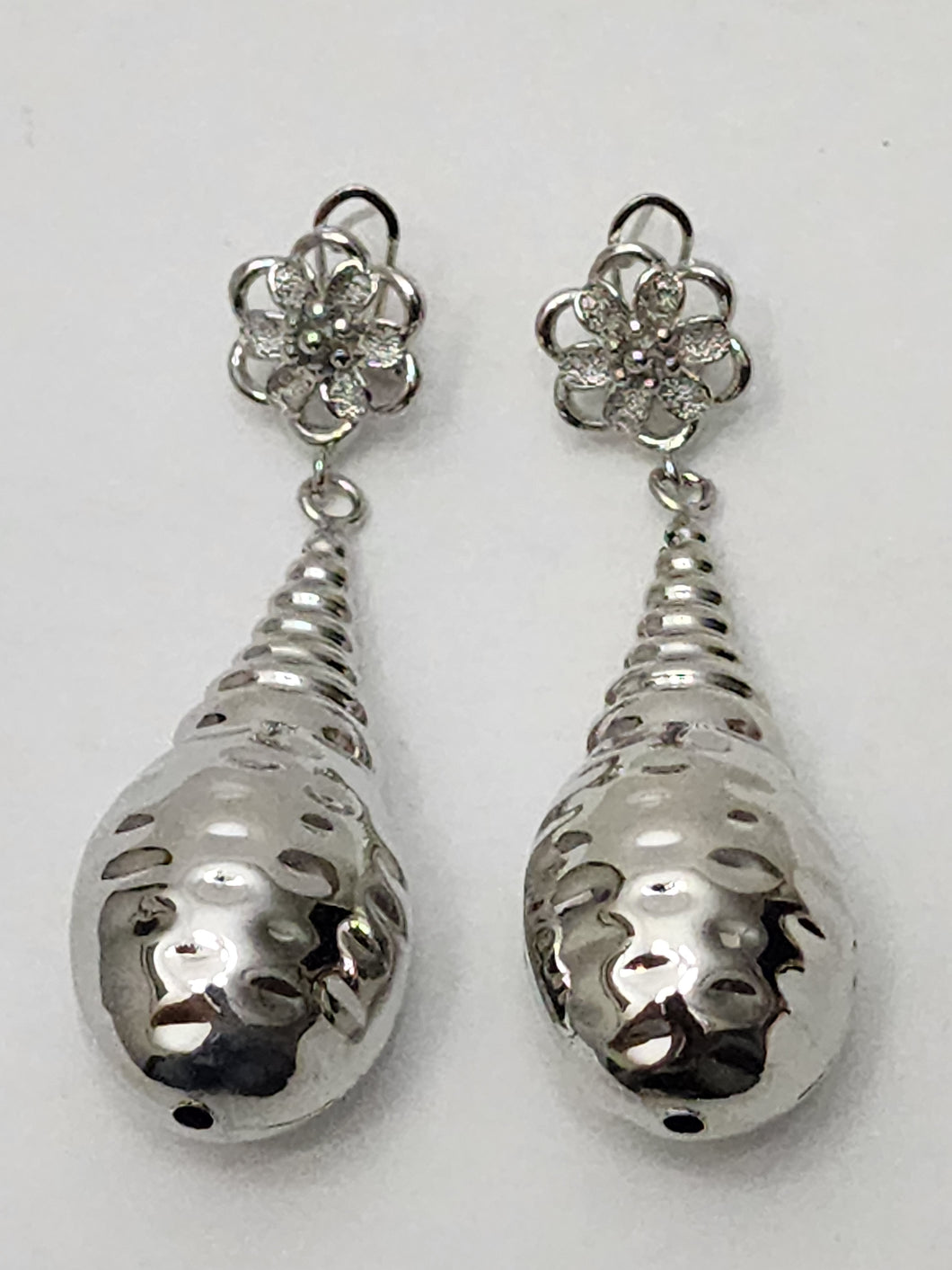 18K White Gold Plated Tear Drop Earring